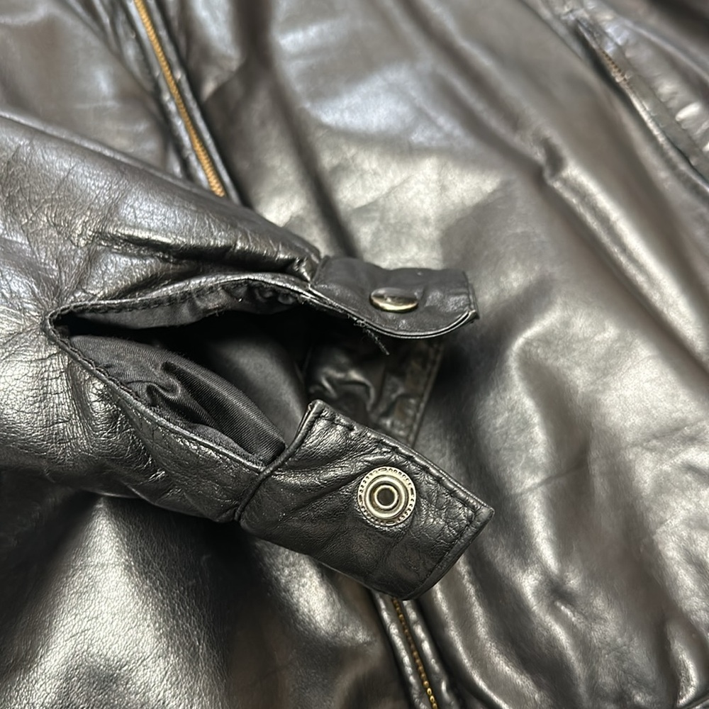 100% Leather Jacket - image 7